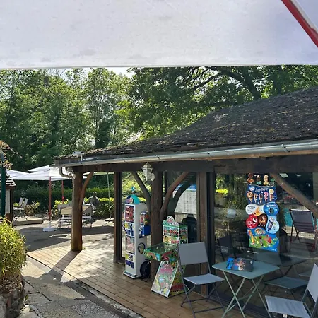 Le Relais Du Leman Campsite
