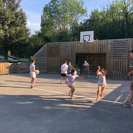 Campsite Le Relais Du Leman 3*